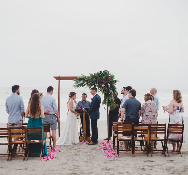 Las Cascadas Wedding Planner Hotels,  Playa Espadilla  Wedding Planner Hotels, Mango Moon Villa  Wedding Planner Hotels, El Faro Beah Wedding Planner Hotels, Mandarina  Wedding Planner Hotels