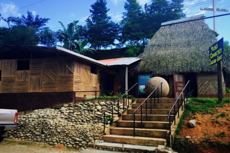 Museo Comunitario Indígena de Térraba en Puntarenas