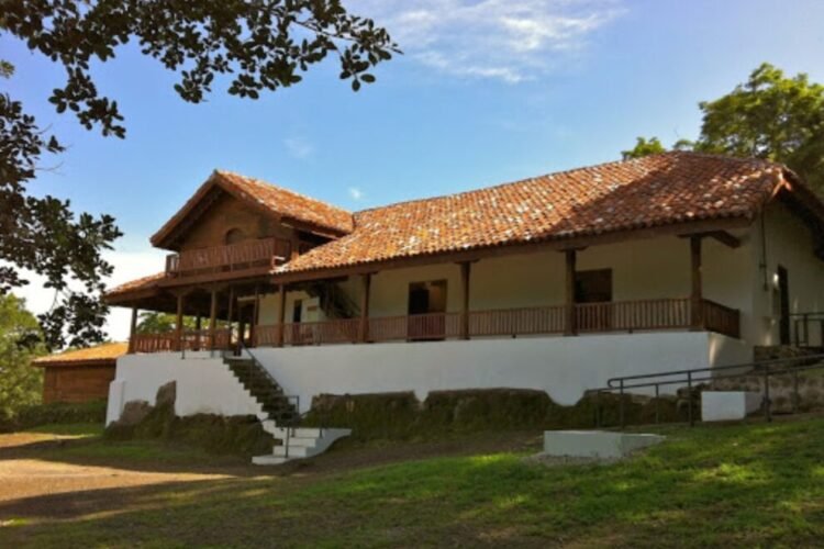 Museo Histórico Casona de Santa Rosa en Guanacaste