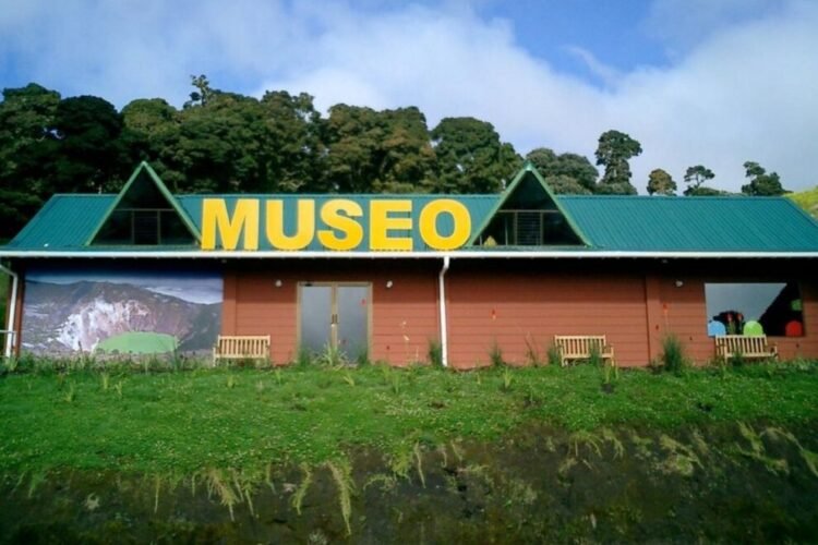 Museo Vulcanológico de Costa Rica en Cartago